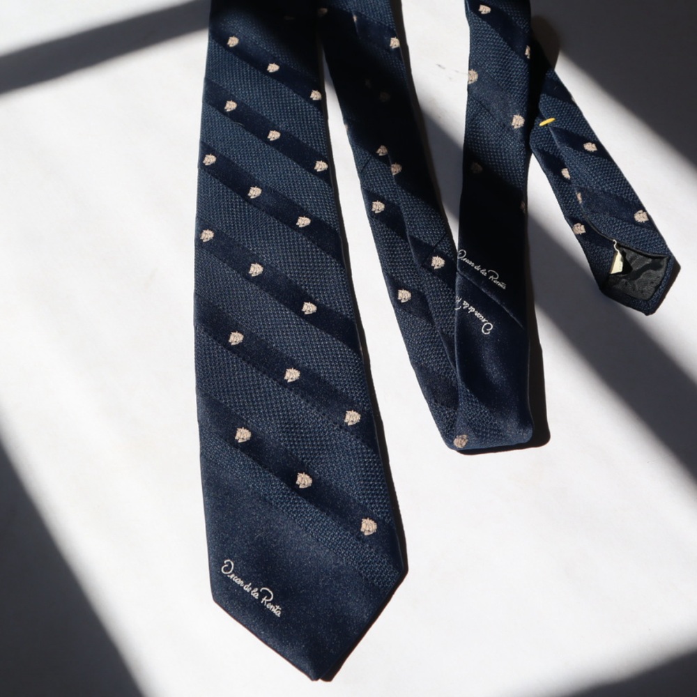 Oscar de la Renta Navy Blue Tie